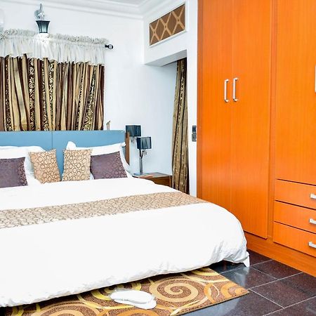 Crystal House International Hotel إلورين المظهر الخارجي الصورة